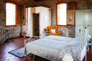 1 camera, Wi-Fi, lenzuola