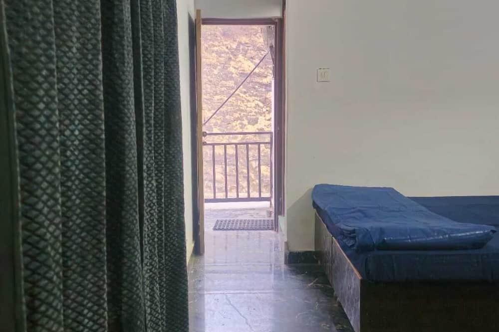 The Kailasham Hotel - Bhinlgana Range