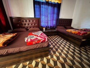 Premium Room | Free WiFi - The Kailasham Hotel (Kedarnath)