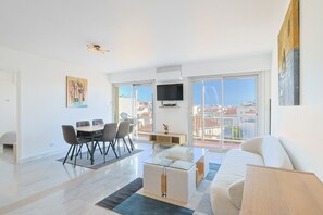 House - 222 - L Azur in Cannes (Cannes)