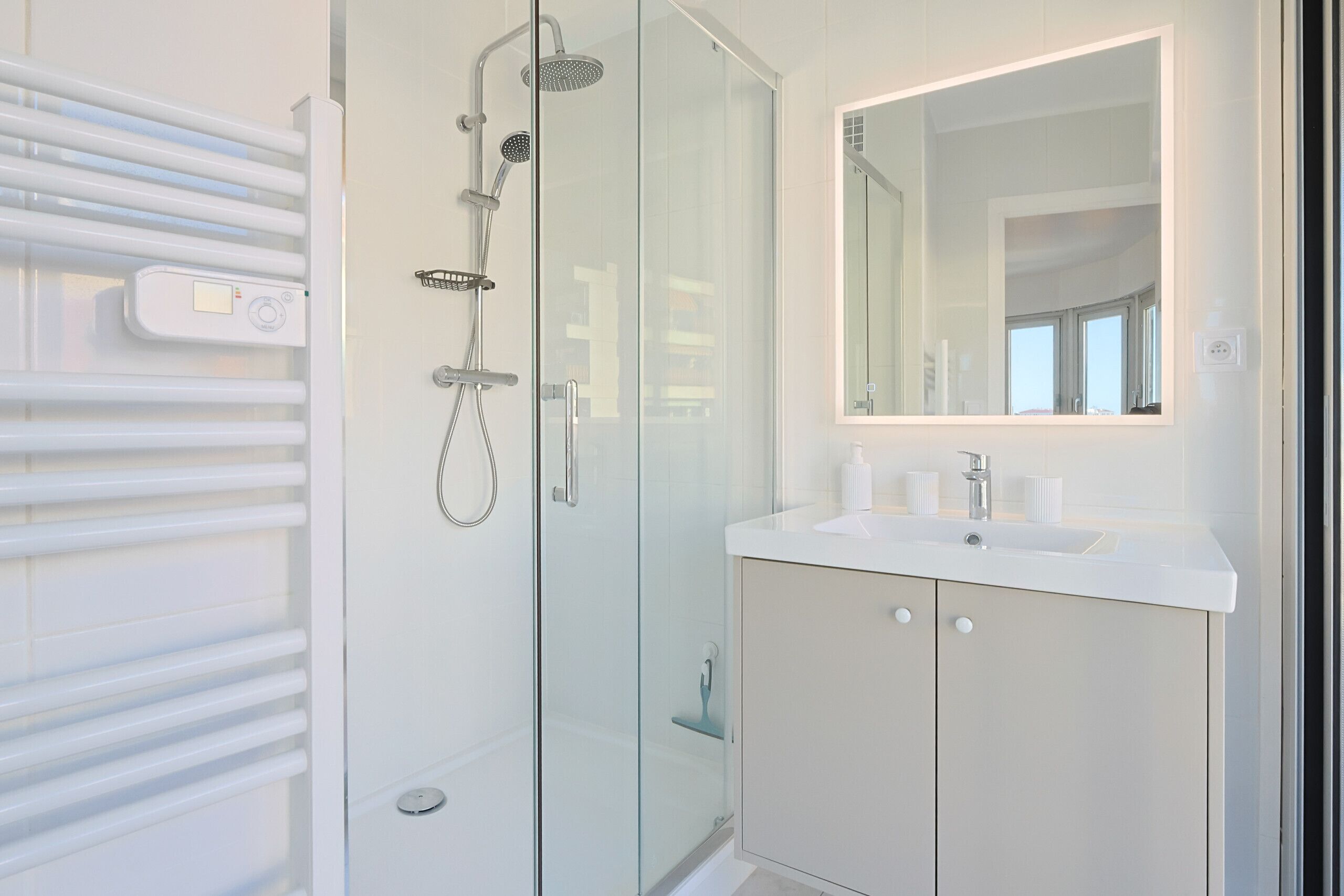 2 bedrooms