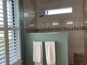 Shower, soap - Fabulous 3-bedroom house w/pool in Rotonda West May-Dec. Monthly/2 week rentals. (Rotonda West)