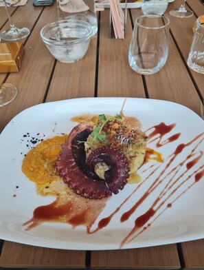 Restaurant - Adrian's Beach House by Max Gastro (Marina)