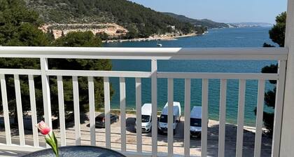 Adrian's Beach House by Max Gastro