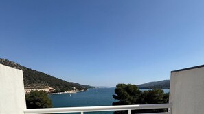 Standard Double or Twin Room, Balcony, Ocean View | Property grounds