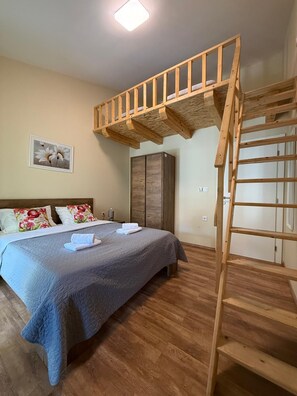 Family Quadruple Room | Minibar, free WiFi