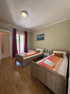 Standard Double or Twin Room - Adrian's Beach House by Max Gastro (Marina)