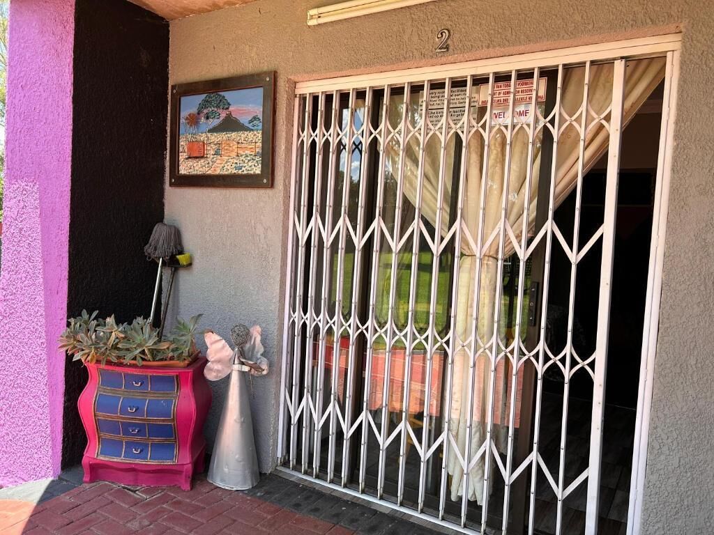 Yhden hengen huone, näköala puutarhaan | Yksityiskohta ulkoa