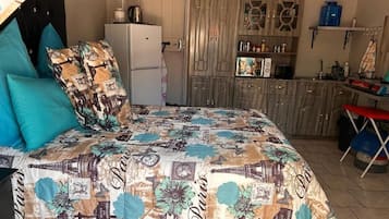 Basic Double Room, Garden View