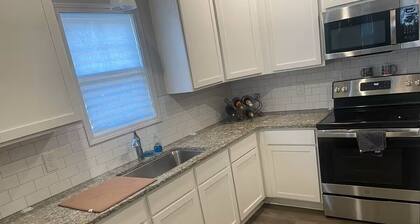 Peaceful 3-bedroom house with AC in charming Autryville