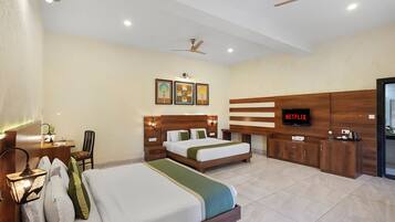 Vila luxo, vista para a colina