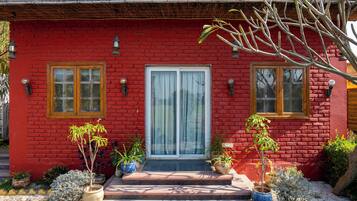 Deluxe Villa, Hill View | Exterior detail