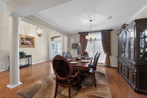 Dining - Spacious Lakefront Home | Memphis Retreat (Memphis)