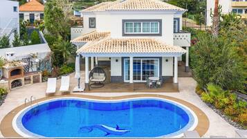 Family Villa, Garden View | Pool