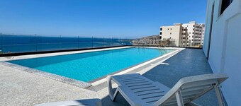 Holiday Sunset - Panoramic View & Pool