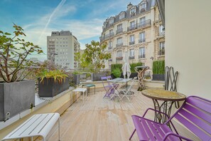 Outdoor dining - NEW: Stunning Penthouse with private Terrace (Paris)