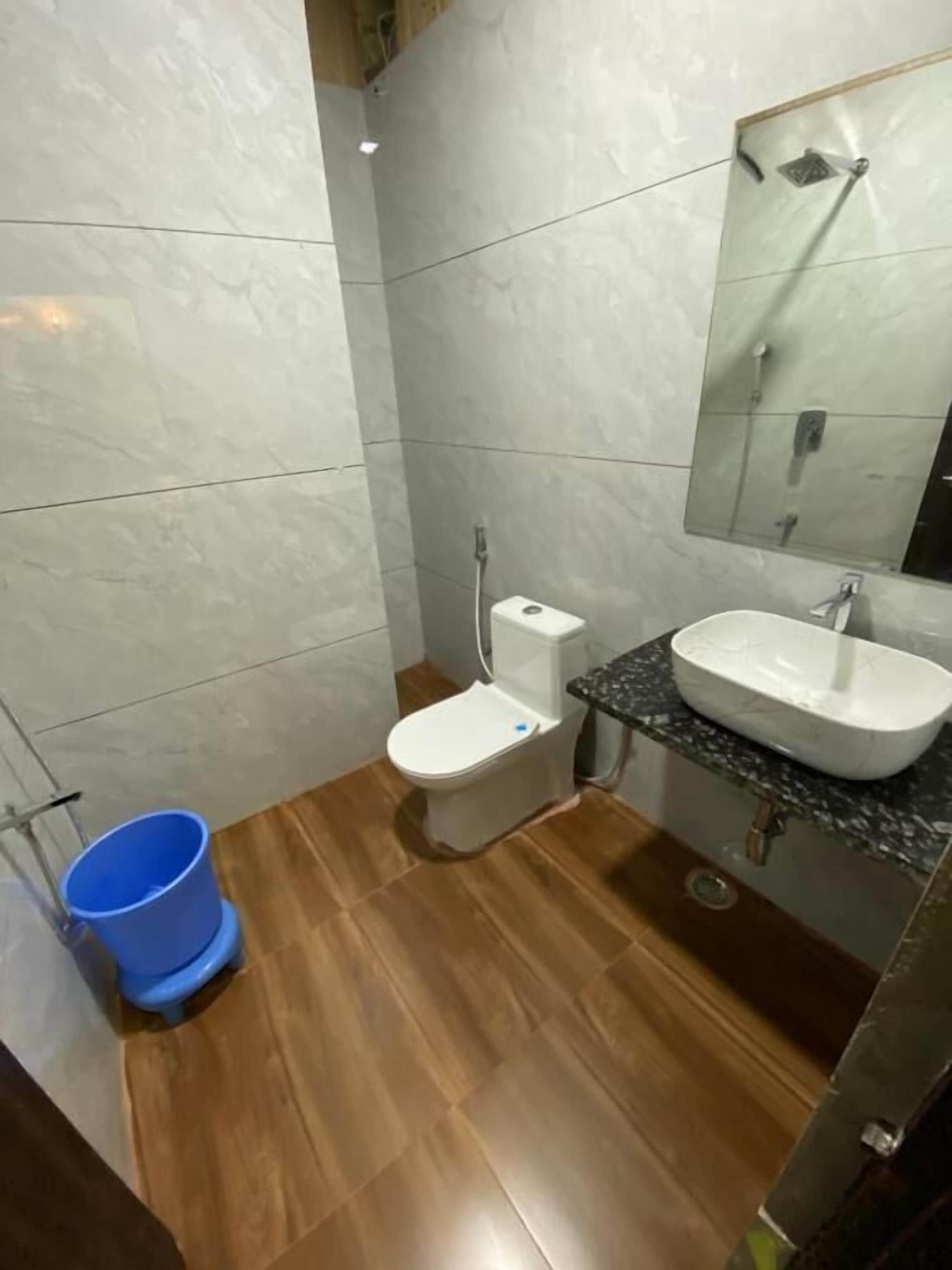 Chambre Double Standard | Salle de bain | Articles de toilette gratuits, chaussons, serviettes fournies, savon