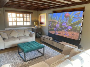 House, Multiple Bedrooms, Non Smoking | Living area - Pools Cottage - The Farmhouse (Coventry)
