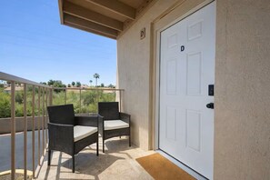 Terrace/patio - Fountain Hills Gem >Pool, Balcony & Mountain View (Fountain Hills)