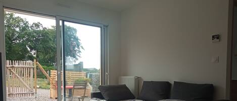 1 bedroom, iron/ironing board, Internet, bed sheets