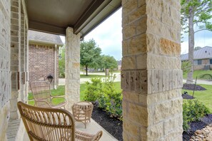 Terrace/patio - Sleeps 18 5BR Walden Home Near Lake Conroe & Margaritaville (Montgomery)