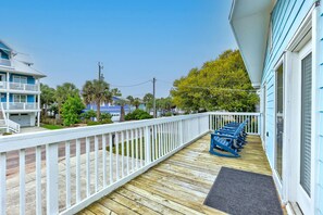 Property grounds - Sea Ya Later - Pet Friendly Beach Bungalow (Carolina Beach)