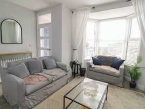 Living area - Bryn Y Mor (Beaumaris)