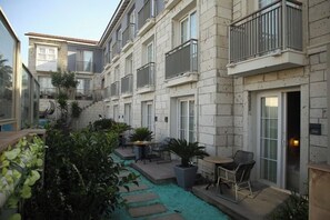 Outdoor dining - Alalucca Hotel By Elda (İzmir)