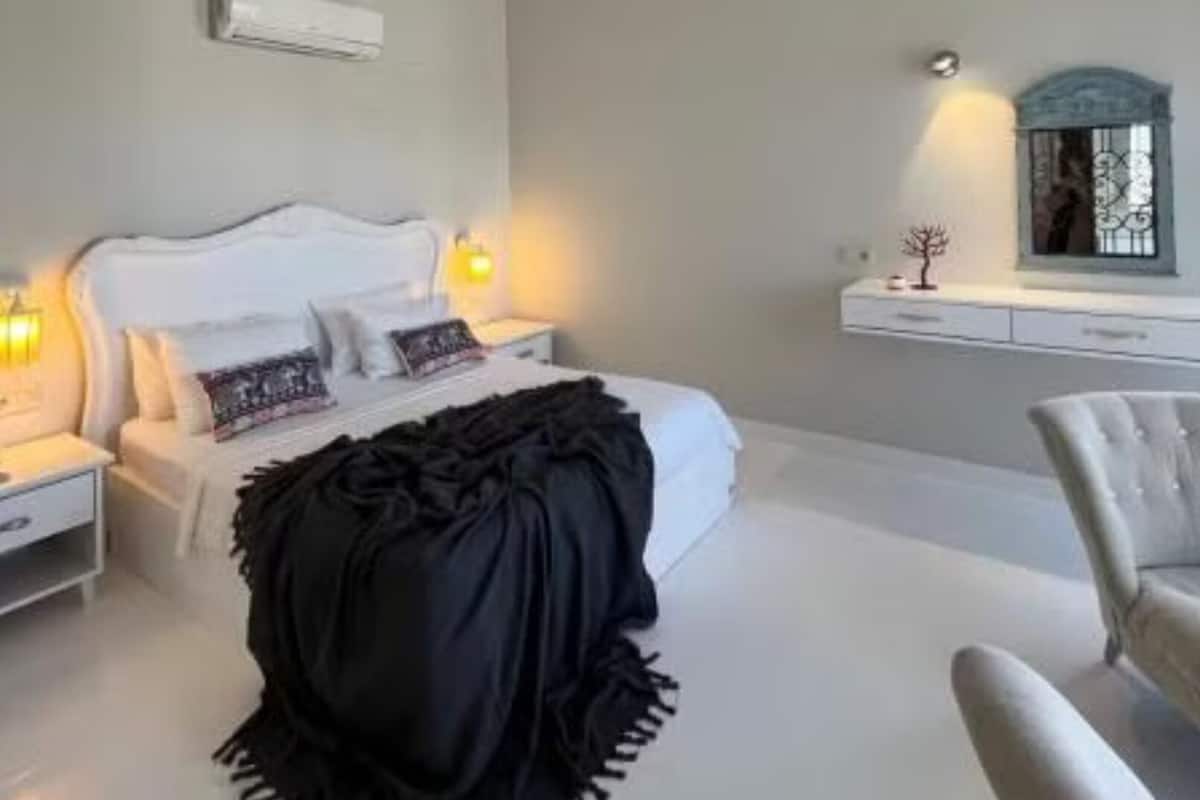 Junior Suite, Pool View