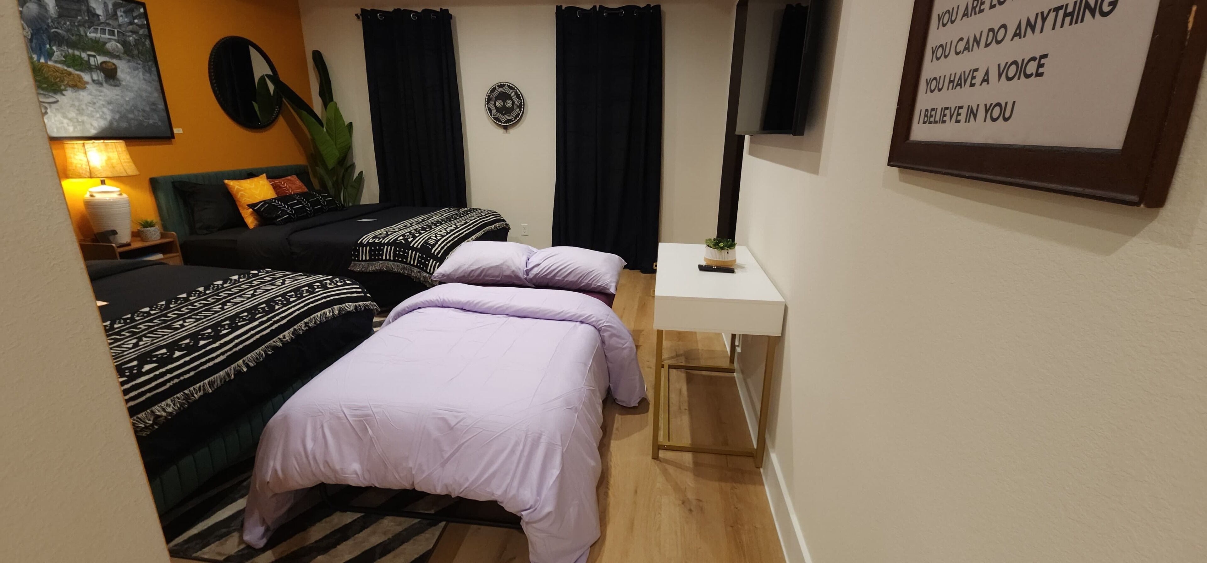 3 slaapkamers, een strijkplank/strijkijzer, wifi, beddengoed