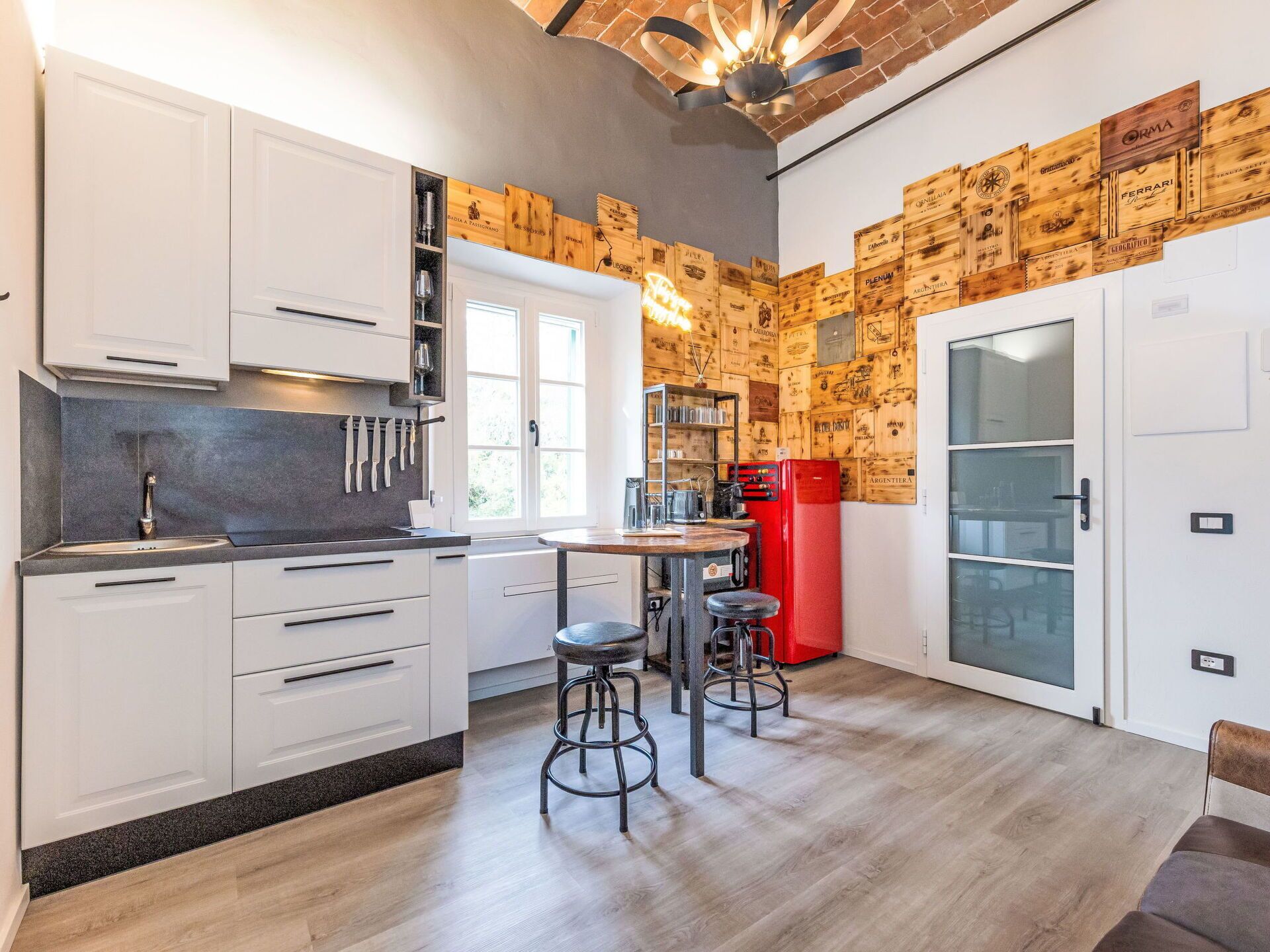 Microonde, forno, seggiolone