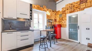 Microonde, forno, seggiolone