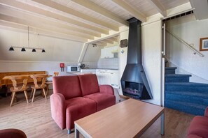 Fireplace - Water, nature, tranquility. Relax completely in our cottage in Gramsbergen (Gramsbergen)