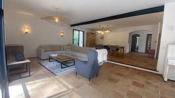 4 bedrooms