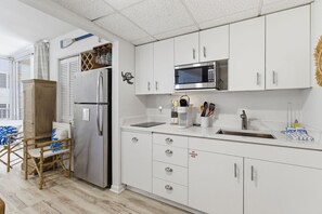 Fridge, microwave, stovetop, coffee/tea maker - Beachfront Condo, King Bed + Bunks | Sleeps 4 | Balcony Gulf Views | Long Beach Resort Tower 1 (Panama City Beach)