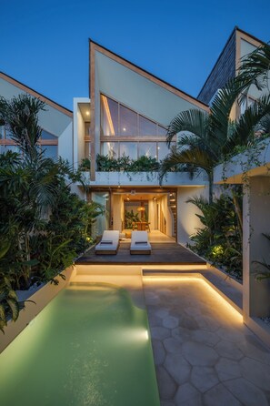 Una piscina techada