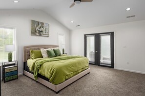 6 bedrooms, iron/ironing board, WiFi, bed sheets