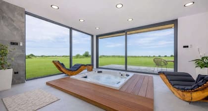 Villa Aurora mit Sauna und Whirlpool