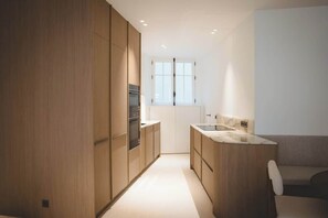 Interior - Luxury Apartment 3BR in Paris (Paris)