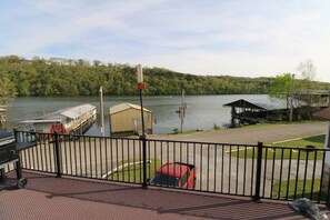 Property grounds - The Residence at Duck Harbor (Rockaway Beach)