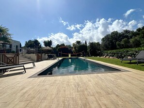 Outdoor pool, a heated pool - Villa Nidu jewel of the Capicciola, 14m swimming pool (Zonza)