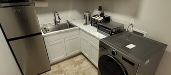 Serene 1-bedroom house with AC in friendly Yonkers