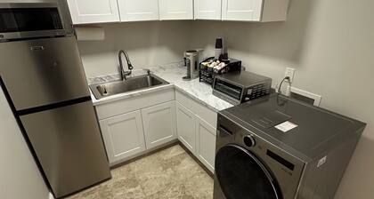 Serene 1-bedroom house with AC in friendly Yonkers
