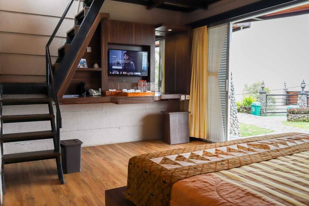 Deluxe-værelse | Skrivebord, arbejdsområde til bærbare computere, gratis Wi-Fi
