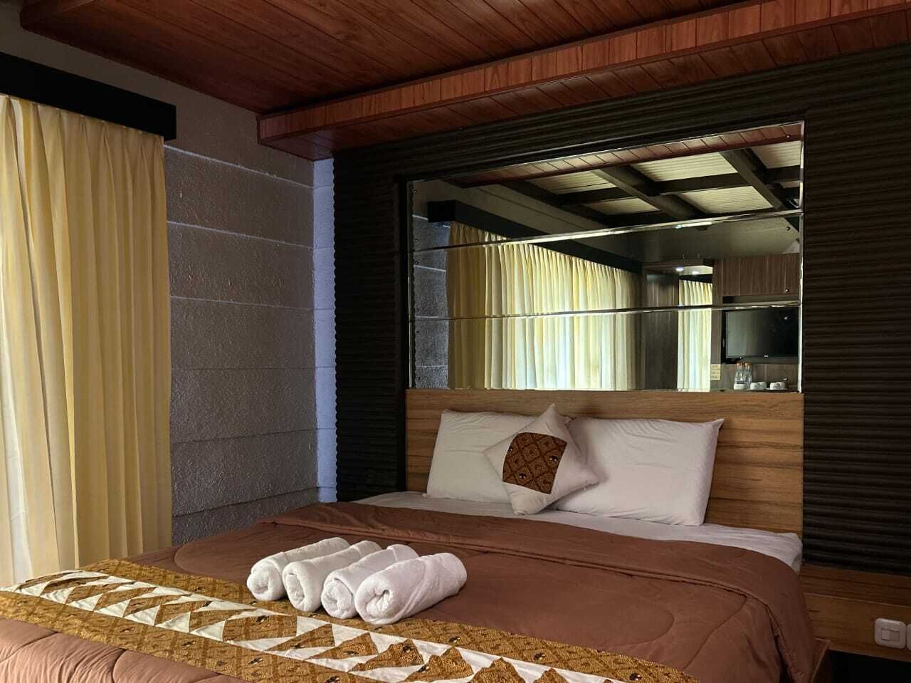 Superior Room | Desk, laptop workspace, free WiFi