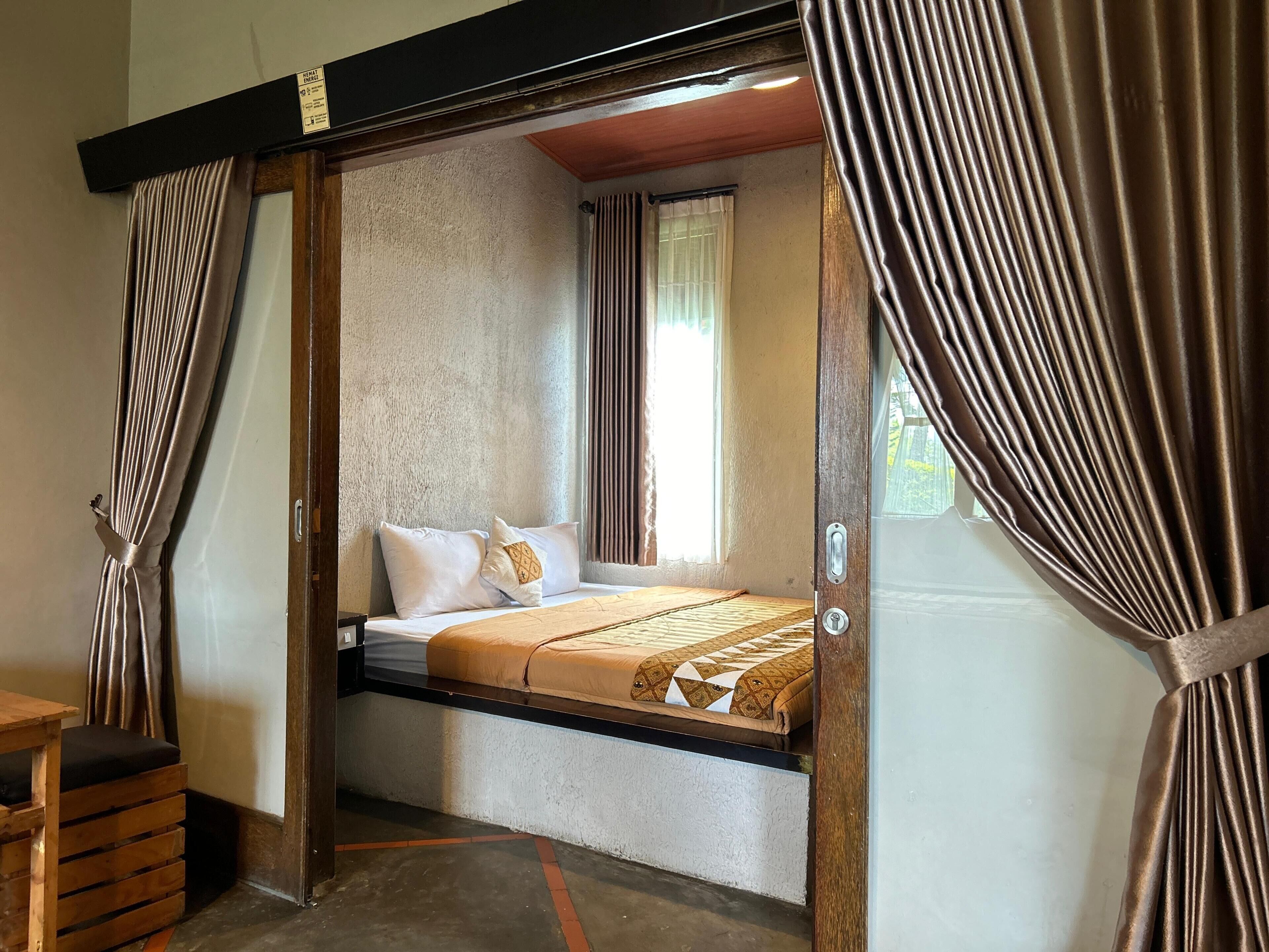 Junior Villa | Desk, laptop workspace, free WiFi