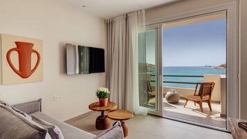 Luxury Suite, Sea View | Living area
