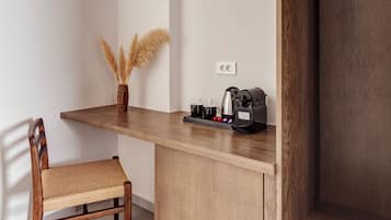 Premium Suite, Garden View | Interior