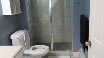 Apartment, 1 Bedroom, Accessible | Bathroom