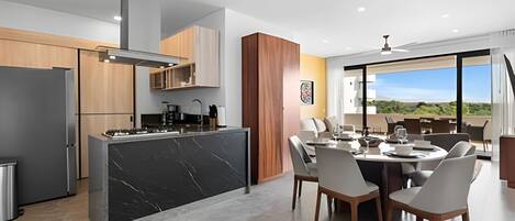 Fridge, microwave, oven, coffee/tea maker